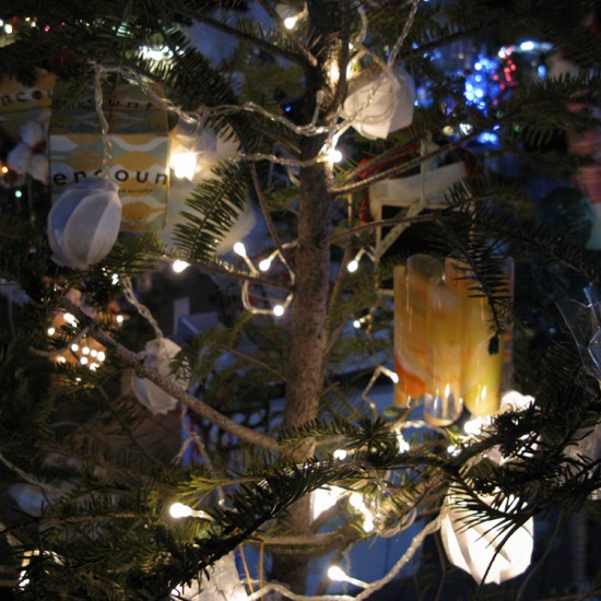 Light up〈 100本のクリスマスツリー　100 Chrismas Trees 〉2011